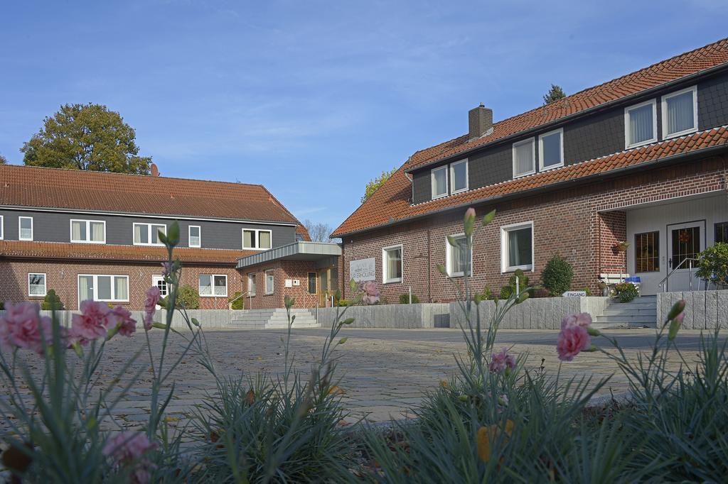 Hotel Zur Erholung&Restaurant Amme's Landhaus Eicklingen Exterior foto